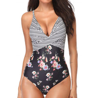 Sexy bikini with tight print suspenders