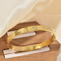 Retro Sunflower Diamond-Encrusted Bracelet Gold Polished Cuff