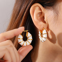 Fashionable Amber Twisted Resin Earrings For Women, Stainless Steel, Retro U-Shaped, High-End Design