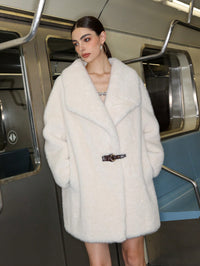 Women's Casual Versatile Collared Warm Fur Jacket