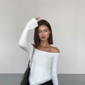 Women's Horn Style In Black Long-sleeved Sweater
