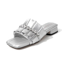 Stylish Silver Leather Pleated Slide Sandals With A Resort Vibe