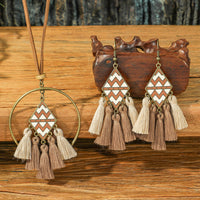 Retro Floral Earrings And Necklace Set With A Distinctive European And American Style