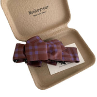 Elegant Sophisticated Bun-style Ponytail Clip For The Back Of The Head