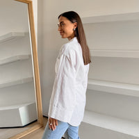 Women's Simple White Cotton And Linen Loose Lapels Shirt