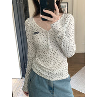 Women's Long-sleeved T-shirt Slim-fit V-neck Floral Bottoming Shirt