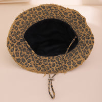 This Is A Fashionable European And American Fisherman's Hat With Leopard Print Trim, Adjustable Wide Brim, Sunshade And Wind Resistance. It Is Suitable For Daily Leisure And Outings