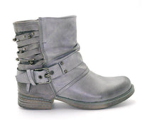 Retro Rivet Tassel Martin Boots