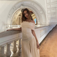 Off-shoulder Boat-neckline Figure-hugging Pleated Tube Dress