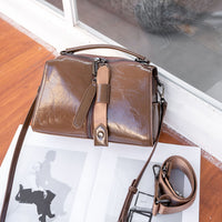 First Layer Oil Wax Cowhide Crossbody Women's Bag Fashionable And Elegant