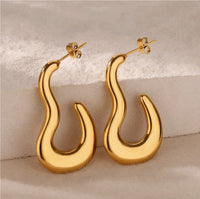 Niche High-end 3D Butterfly Stud Earrings Niche Ear Accessories