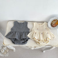 Baby Girl Embroidered Plaid Sleeveless Top Bread Shorts
