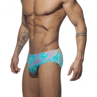 Men's Low Waist Anti-embarrassment Cup Quick-drying Shorts