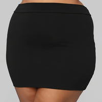 Female Tight Black Plus Size Half Length Skirt