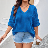 Fashionable Casual Womens Solid-Color V-Neck Top With Pockets And Three-Quarter Sleeves