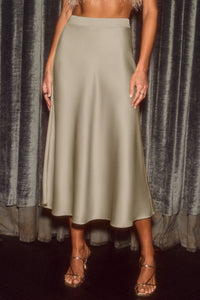 Lady A Solid Color Satin Springsummer New Fashion Slim-fit Skirt