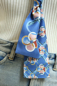 Silk streamer scarf
