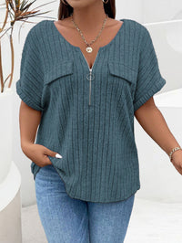 Solid-color Plus-size Top With Zipper Short Sleeves And Faux Pockets