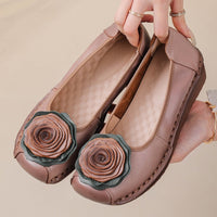 Handmade Leather Womens Shoes In Ethnic Style