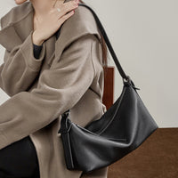 Vegetable-tanned Cowhide Hobo Bag With A Belt-attachable Design