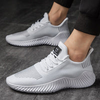 Trendy Running Men's Shoes Lightweight Low-Top Travel Shoes