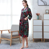 Ice Silk Couple Pajamas Sexy Pajamas Women Short-sleeved Thin Suit