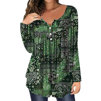Loose-fit Buttoned V-neck Top Women's T-shirt