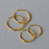 Hong Kong-style Round Hoop Earrings Plain Circle Design 925 Silver Studs Elegant And Chic