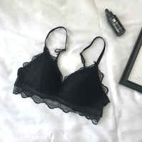 Thin section gathers seamless comfort bra