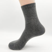 Men's Breathable Sweat-absorbing And Deodorant Mid-calf Socks