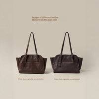 Womens Stylish Retro Large-Capacity Crossbody Bag