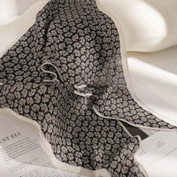 Mulberry Silk Light Skin-friendly Fashion Women's Elegant Decorative Silk Scarf
