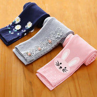 Spring And Autumn Little Girl Bottoming Zipper Pants For Outer Wear