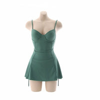 Low-cut sling was thin skirt