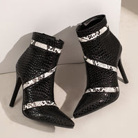 Color-blocked Pointed-toe High-heeled Boots With A Stiletto Heel