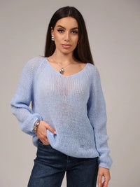 Slim-fit V-neck Solid-color Sweater
