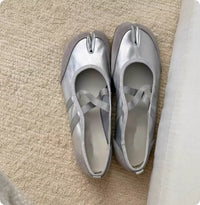Split-toe Pig Hoof Shoes Mary Jane Ballet Style