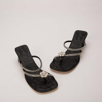 Exquisite Rhinestone Flower Slippers For Women's Summer Outdoor Wear, French Style Set With Thick Toes And Exquisite Sandals