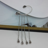European And American Punk Rock Wind Ghost Hand Skull Su Ear Hanging