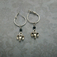 Yunnan High Altitude Tibetan Antelope Round Ring Earrings