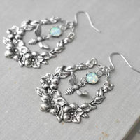 Retro Flower And Bee Gemstone Pendant Earrings