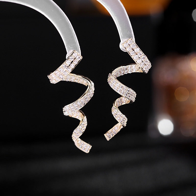 Cold Wind Zircon Minimally Personalized Spiral Wire Earrings