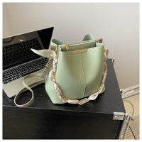 Women's Chain Shoulder Messenger Bag