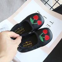 Cherry Set Foot Soft Sole Casual Leather Shoes