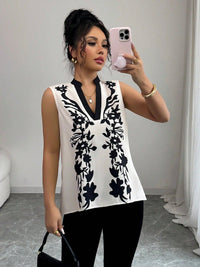 Womens Sleeveless Top With A V-neck And A Stylish Printed Design