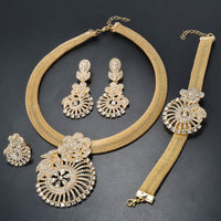 Dramatic Fan-shaped Flower Gold Pendant With Diamonds