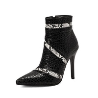Color-blocked Pointed-toe High-heeled Boots With A Stiletto Heel