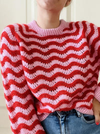 Round Neck Wave Striped Fashion Casual Women's Sweater