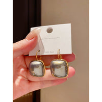 European And American Retro French-Style Square Gray Pearl Ear Clips