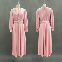 Slimming Waist-cinched Long Dress In Solid Color With A V-neck And Gold Velvet Fabric